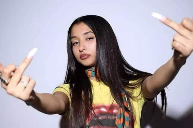 bb trickz mala bb trickz mala