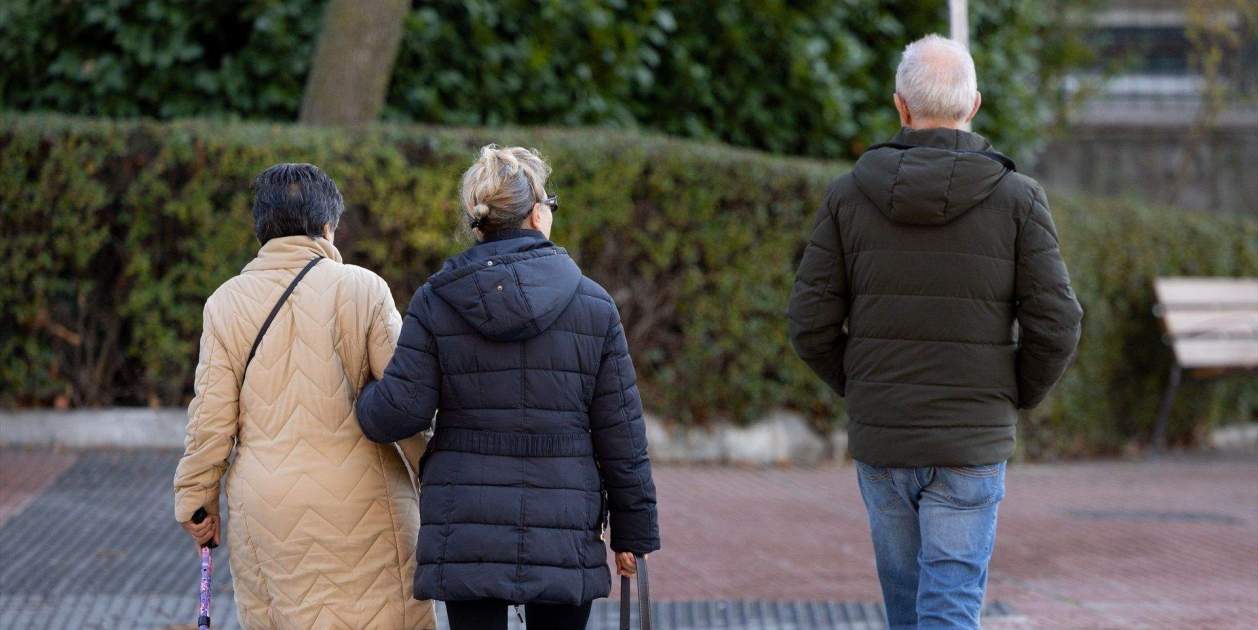 jubilados mayores cruce europa press