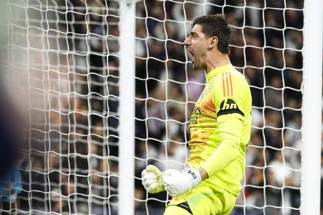 Courtois parada|pasmada penalti / Foto: EFE Courtois parada|pasmada penalti / Foto: EFE