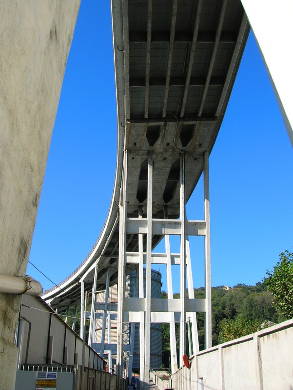 Viaducte Morandi: Un pont sota sospita
