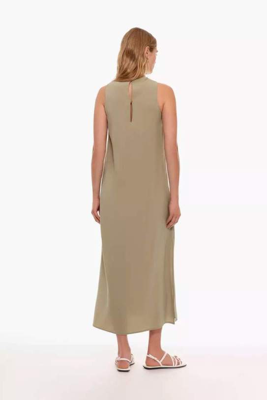 Vestido fluido aberturas Vestido fluido aberturas