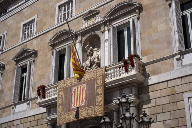 Estatua Sant Jordi en la plaza Sant Jaume / Foto: Irene Vilà Capafons Estatua Sant Jordi en la plaza Sant Jaume / Foto: Irene Vilà Capafons