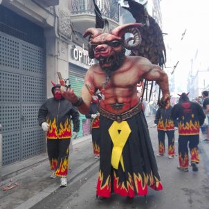 festa major gràcia diable llaç groc presos polítics jaume costal festa major gràcia diable llaç groc presos polítics jaume costal