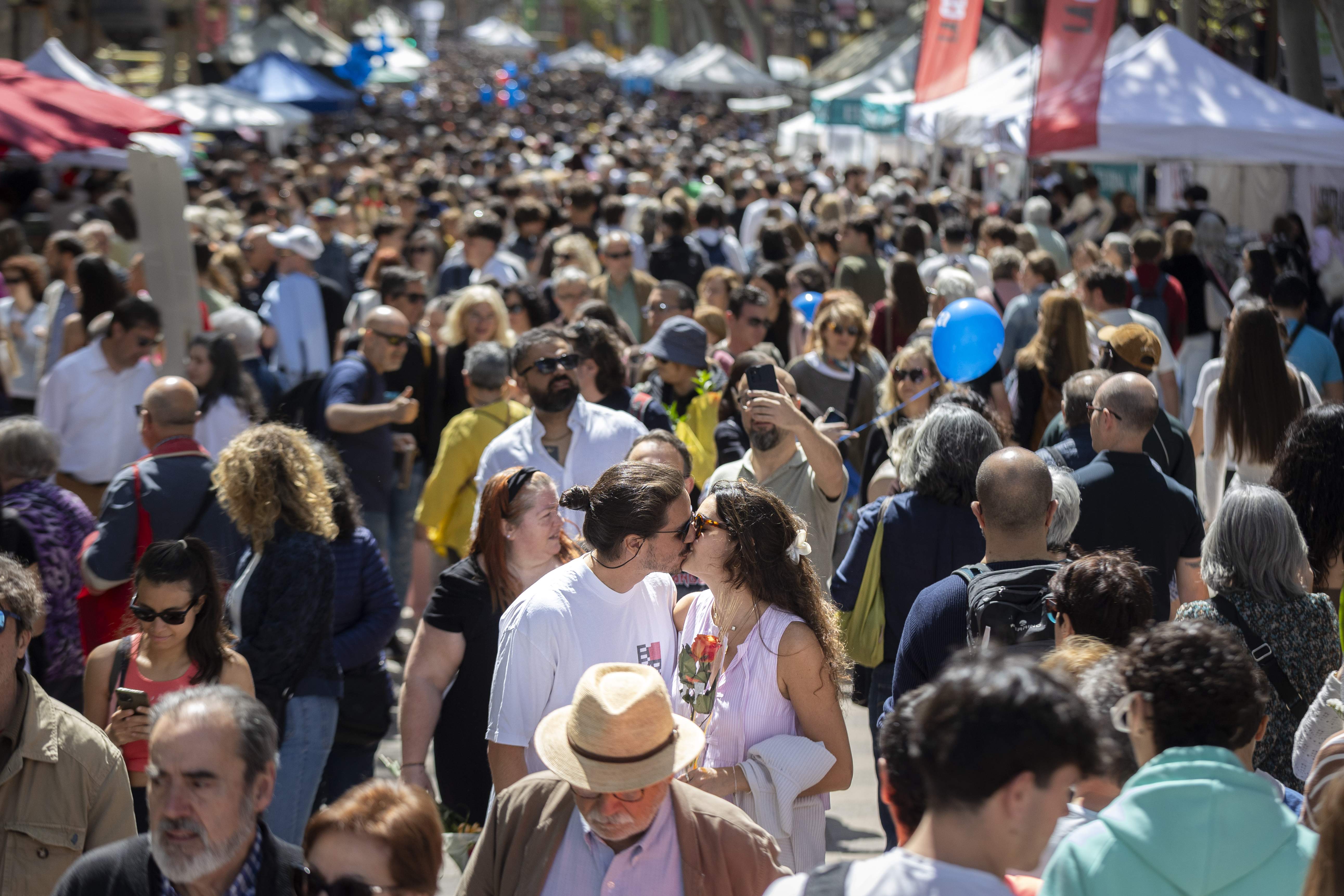 "Sant Jordi nos hace mejores": el lema para la Diada de este año, protagonizada por dragones reinterpretados