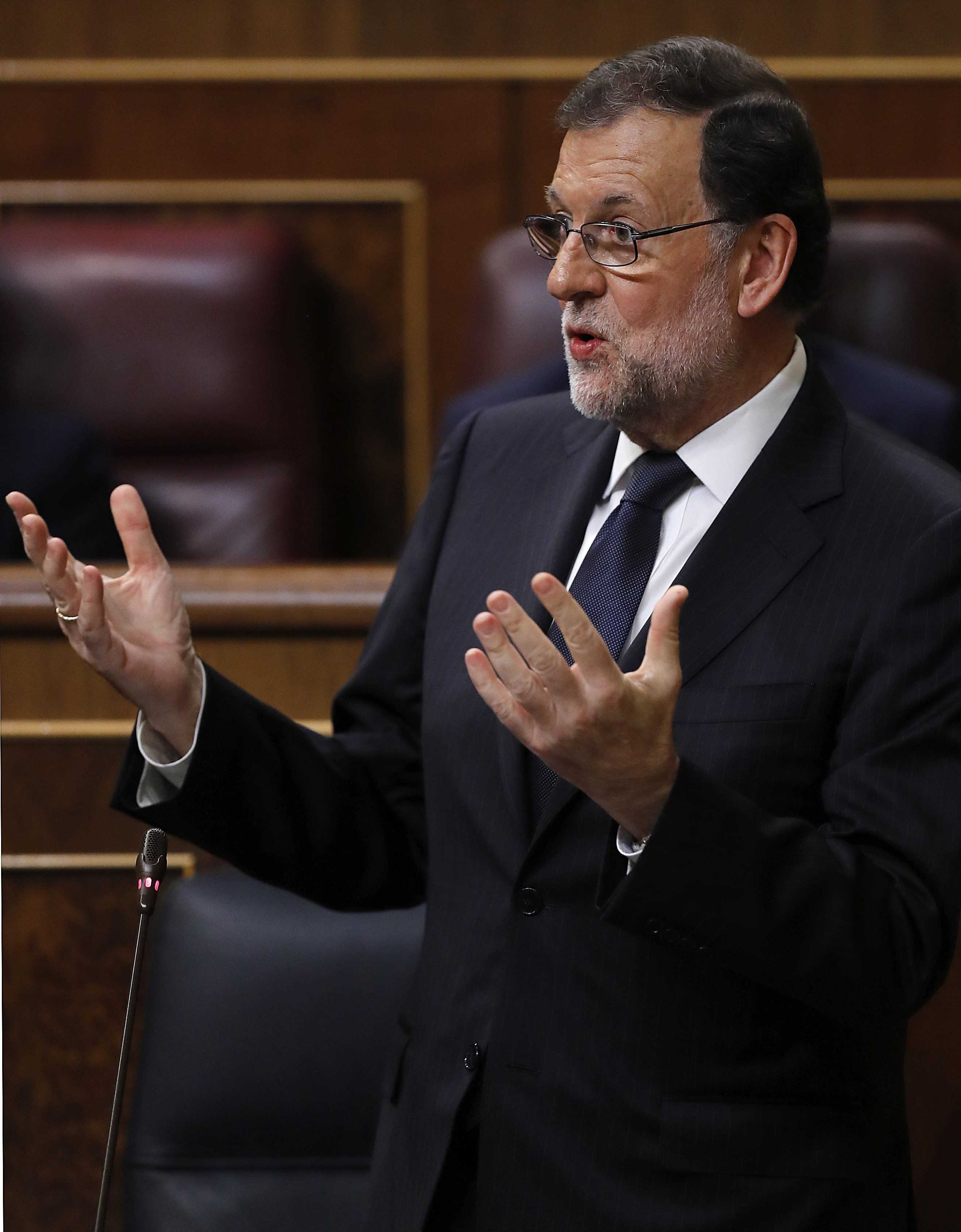 Vídeo: La metàfora del tractor de Rajoy per respondre el PNB