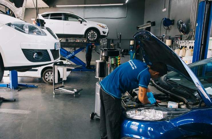 Els experts en automoció demanen que revisis els teus amortidors cada 15.000 km per evitar tenir un accident