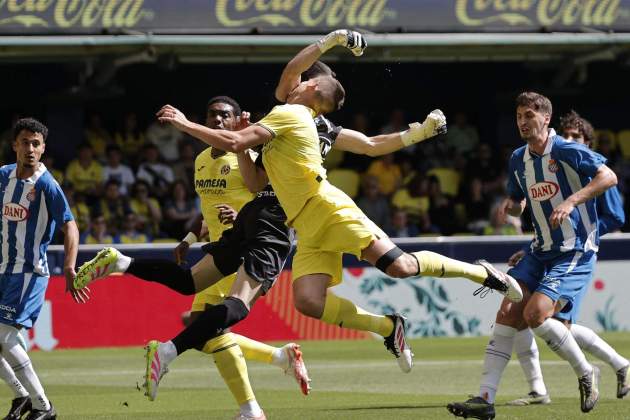 Joan García Foyth penalti anulado Villarreal Espanyol / Foto: EFE Joan García Foyth penalti anulado Villarreal Espanyol / Foto: EFE