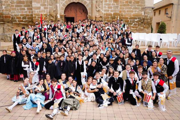 Participantes al certamen Nacional del Pubillatge 2024 / Foment de las Tradiciones Catalanas Participantes al certamen Nacional del Pubillatge 2024 / Foment de las Tradiciones Catalanas