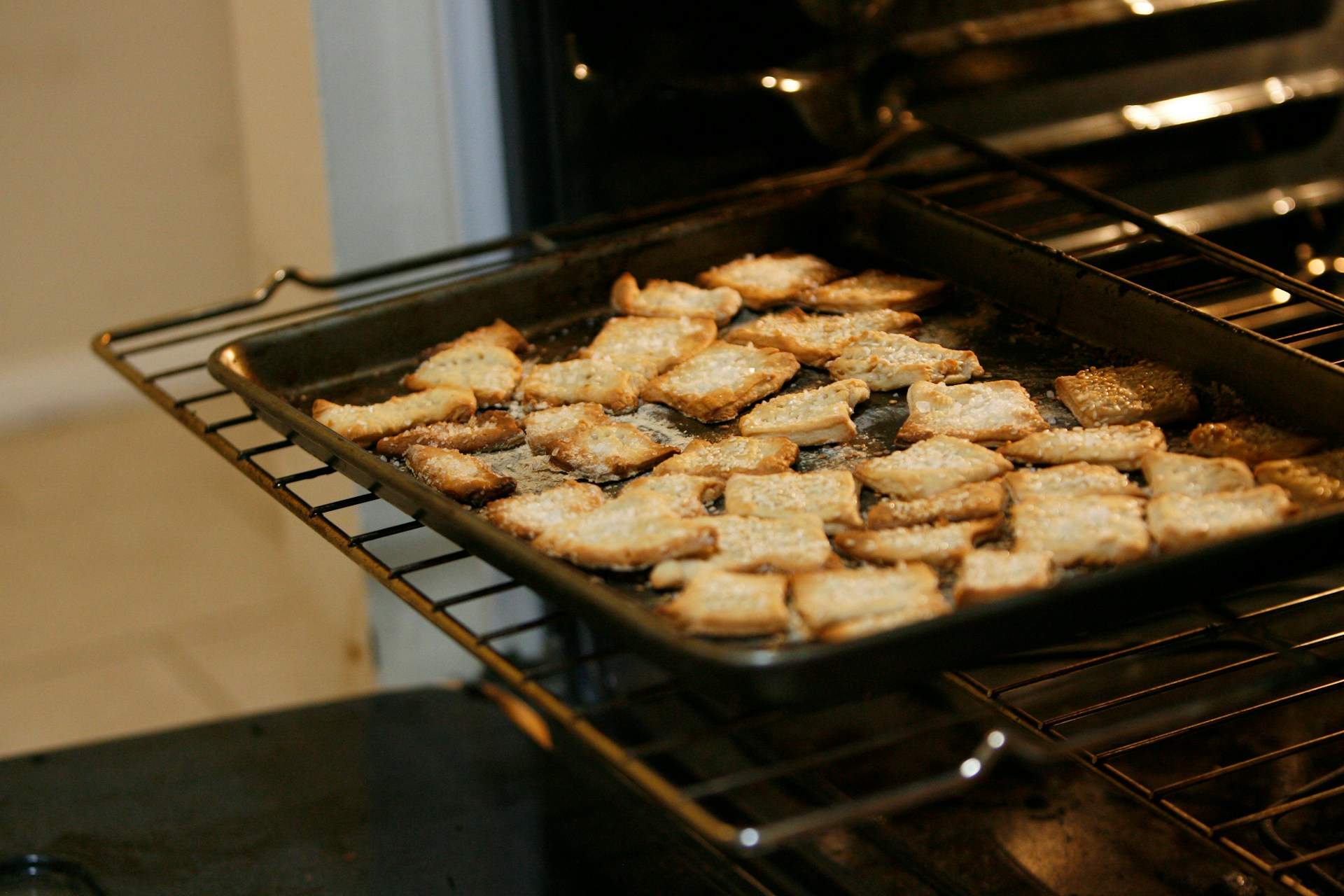 Crackers sin harina y con solo dos ingredientes: fácil y delicioso