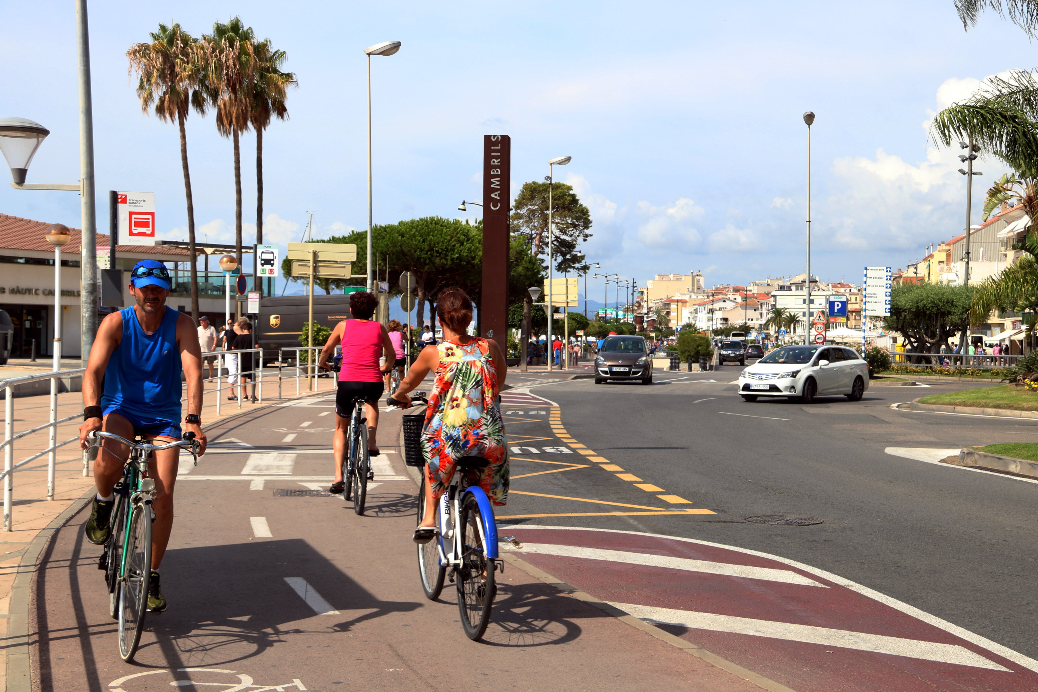 Cambrils intenta passar pàgina, a un any dels atemptats