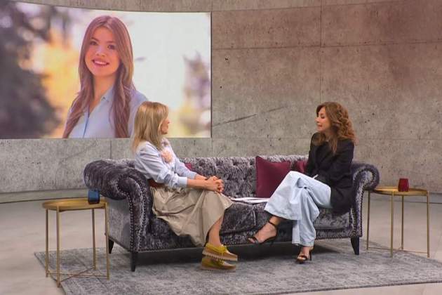 La Melero i Pilar Eyre, comentant l'aniversari de la infanta Sofia... i de la filla de l'Helena La Melero i Pilar Eyre, comentant l'aniversari de la infanta Sofia... i de la filla de l'Helena