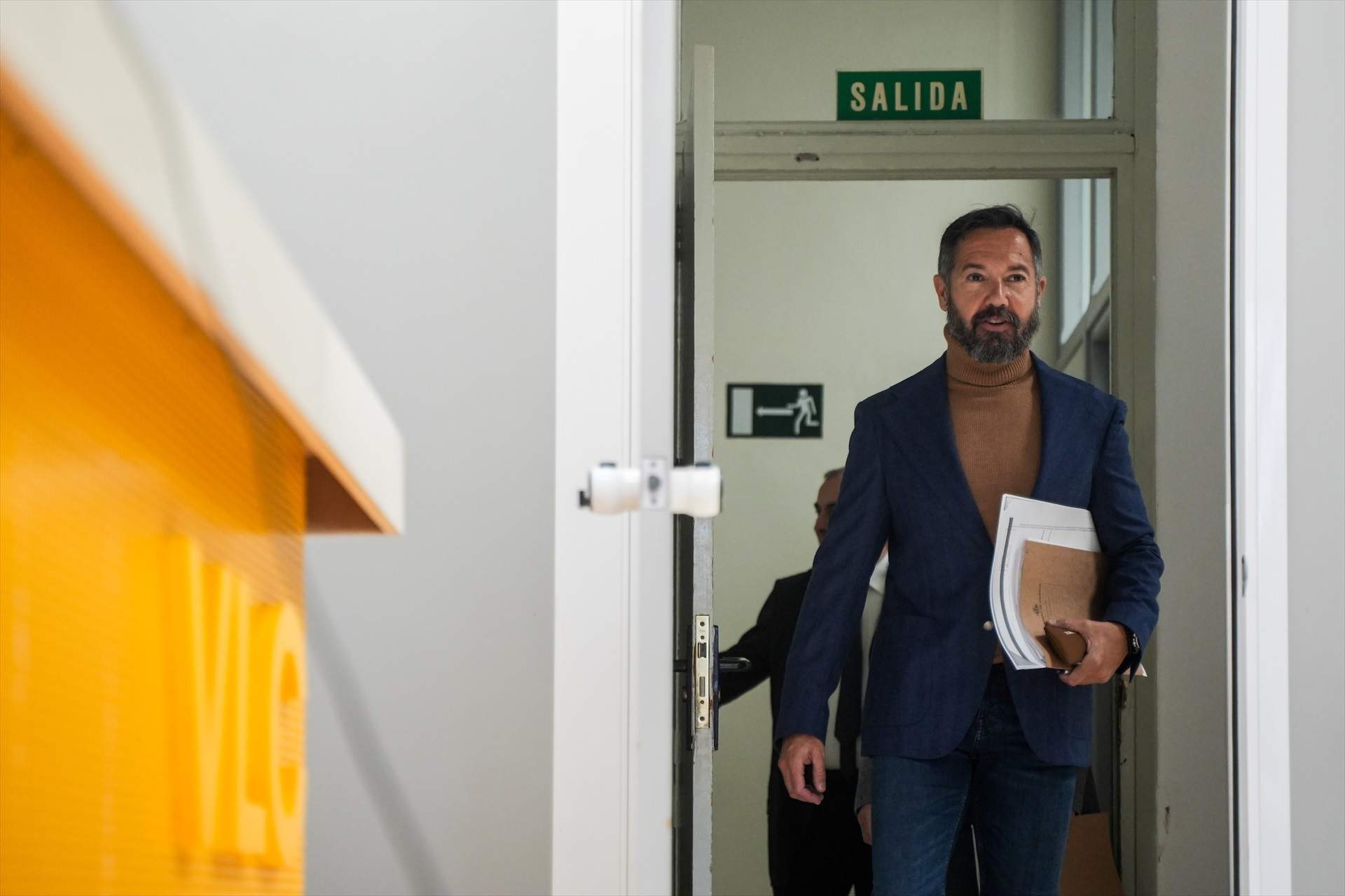 La Guàrdia Civil es planta a l'ajuntament de València i reclama contractes del regidor de Vox, Juanma Badenas