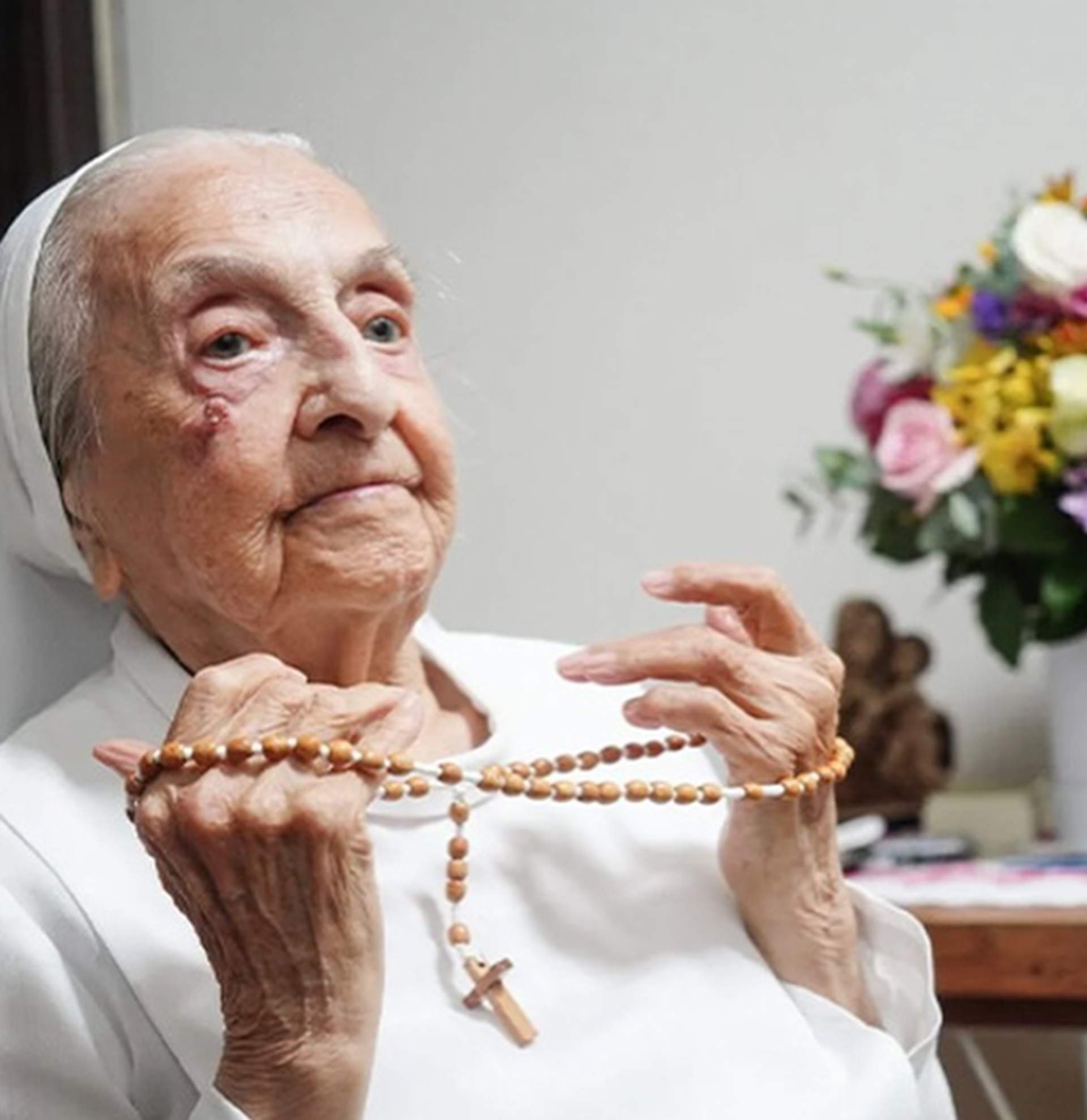 Mor la persona més gran del món, la monja brasilera Inah Canabarro Lucas als 116 anys