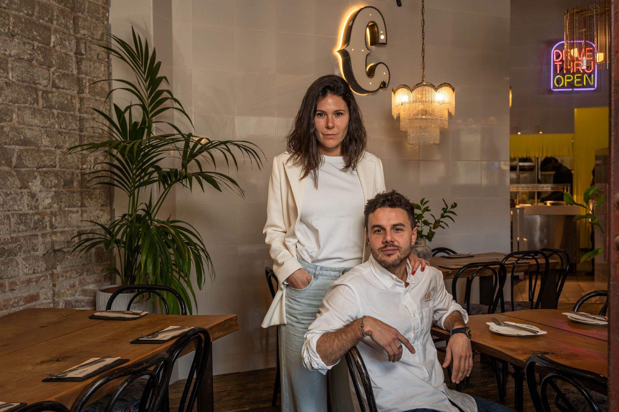 El restaurante del Poblenou con las mejores croquetas y un plato de ternasco espectacular