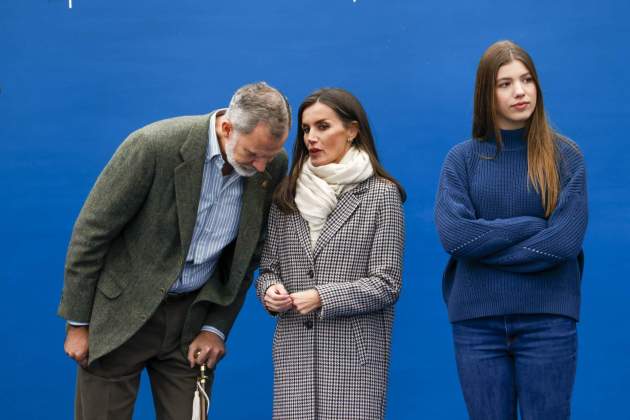 La infanta Sofía con sus padres La infanta Sofía con sus padres