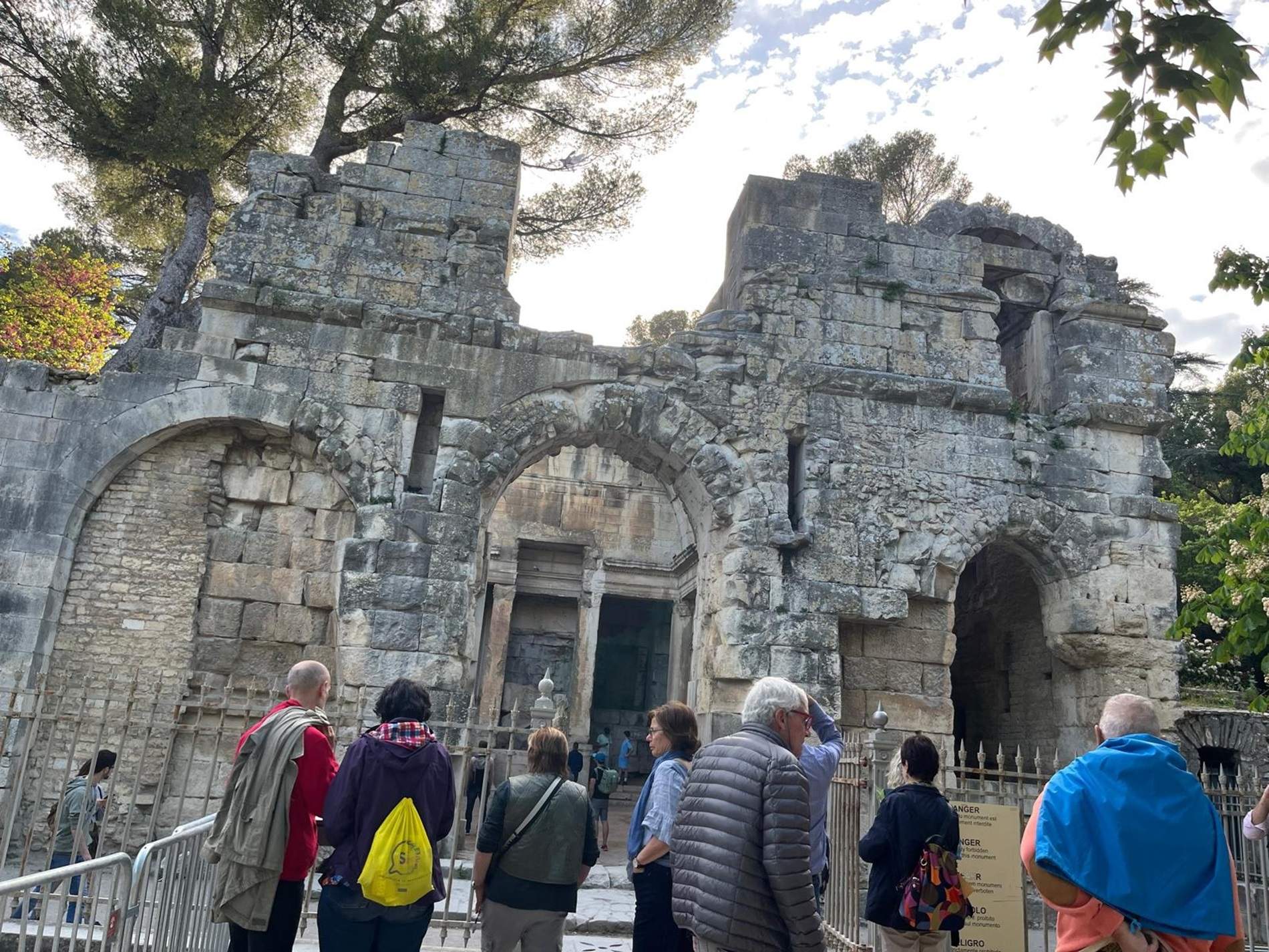 6. El grupo en el Templo de Diana. Nimes. Cedida Juanjo Bellver 6. El grupo en el Templo de Diana. Nimes. Cedida Juanjo Bellver