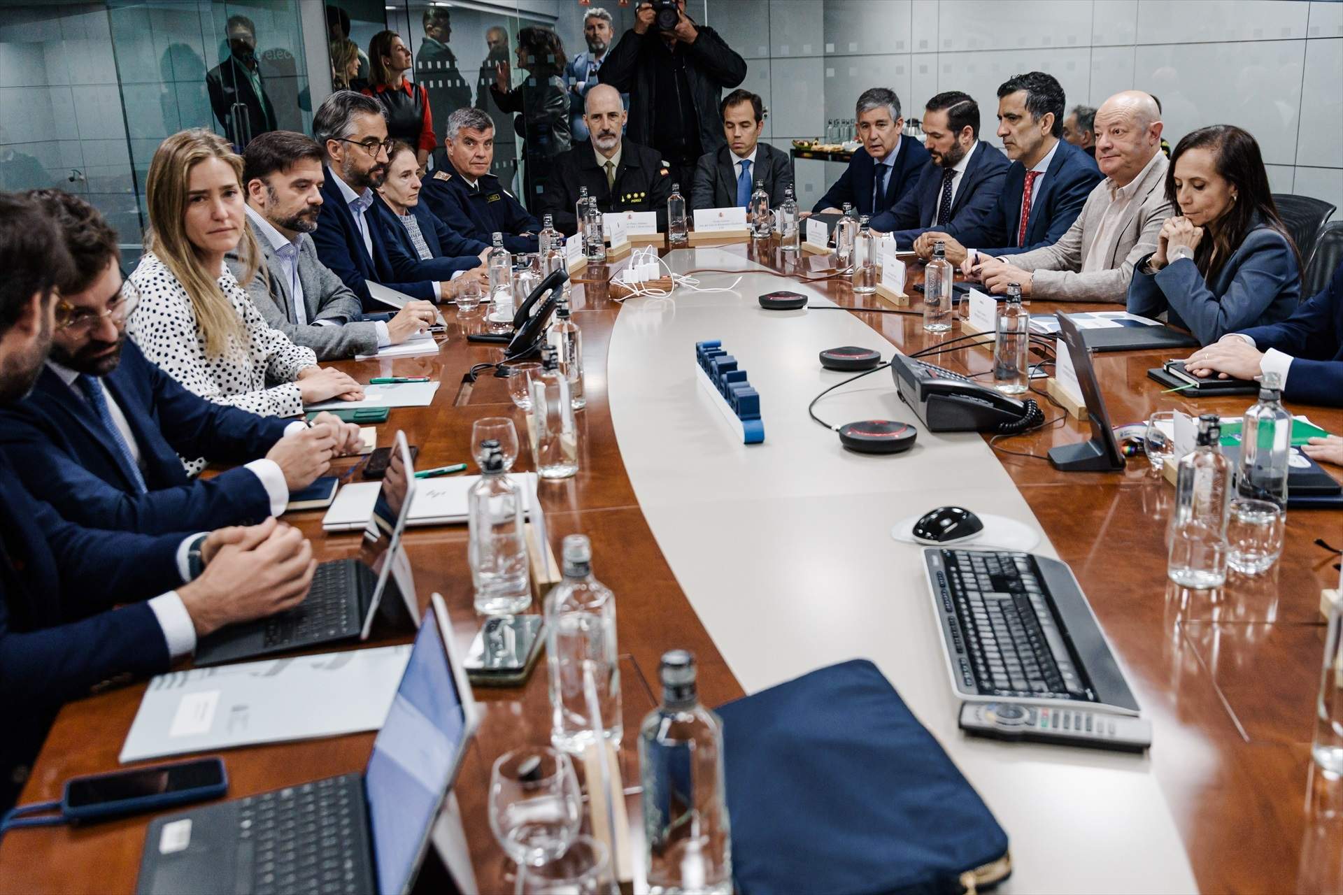 El Gobierno estudiará por separado el ciberataque y el error técnico como causas del apagón general