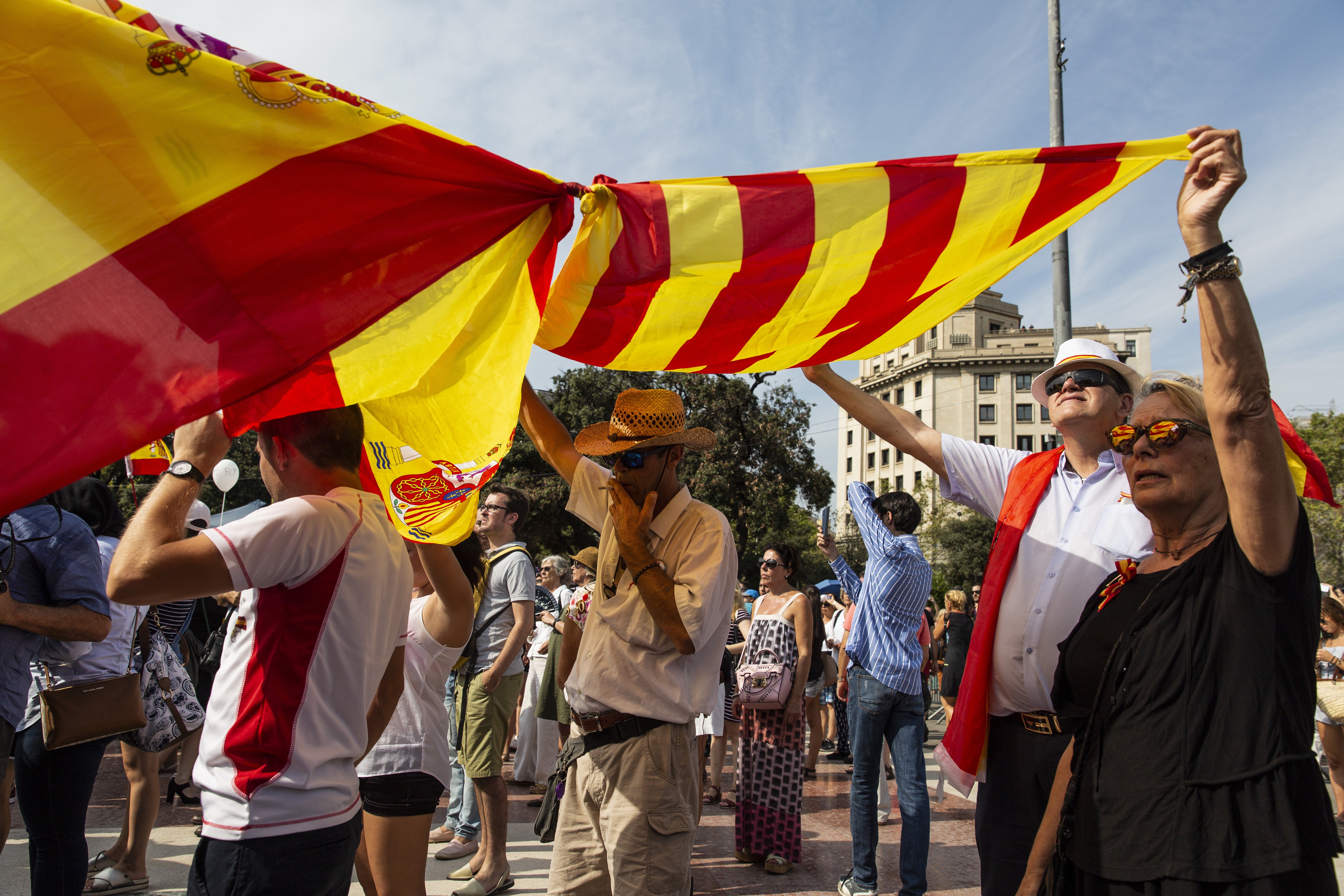 L'unionisme s'apodera de l'acte institucional per les víctimes del 17-A