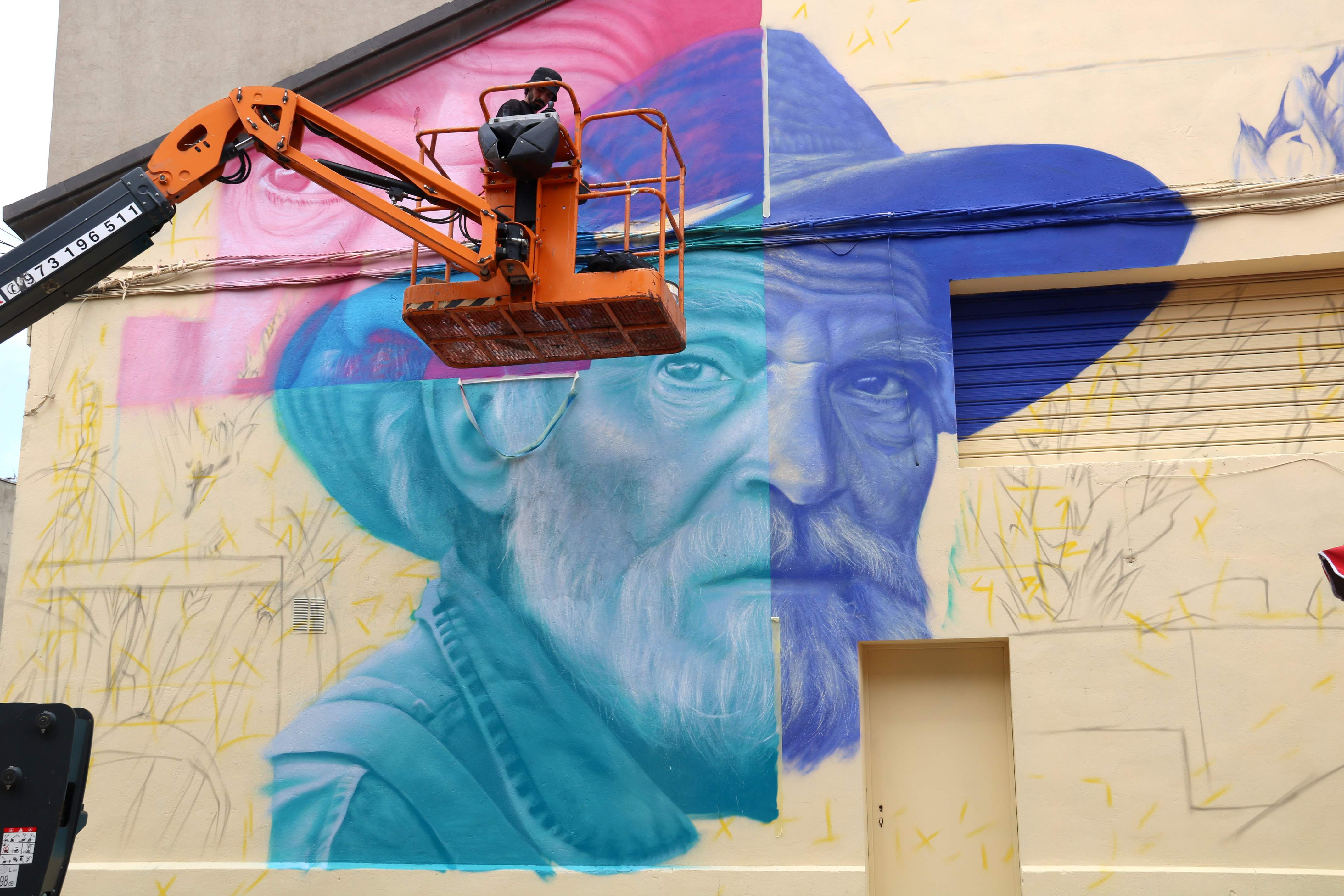 Penelles, el poble de la Noguera que compleix una dècada de transformació artística amb 170 murals