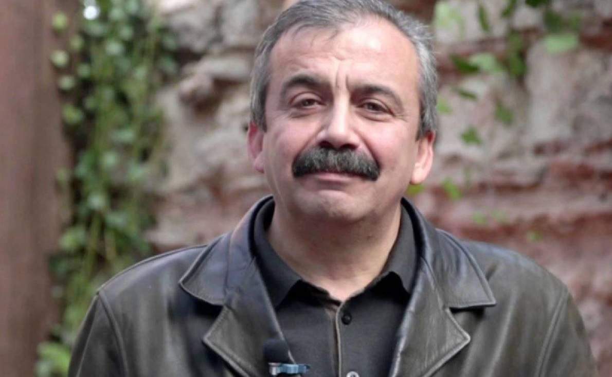 Mor Sirri Süreyya Önder, negociador turc entre Ankara i la guerrilla kurda