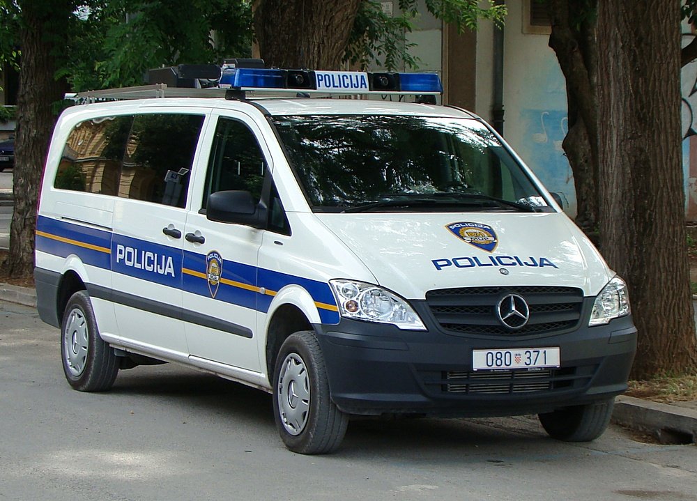 Detinguts dos espanyols per tràfic de persones a Croàcia Detinguts dos espanyols per tràfic de persones a Croàcia