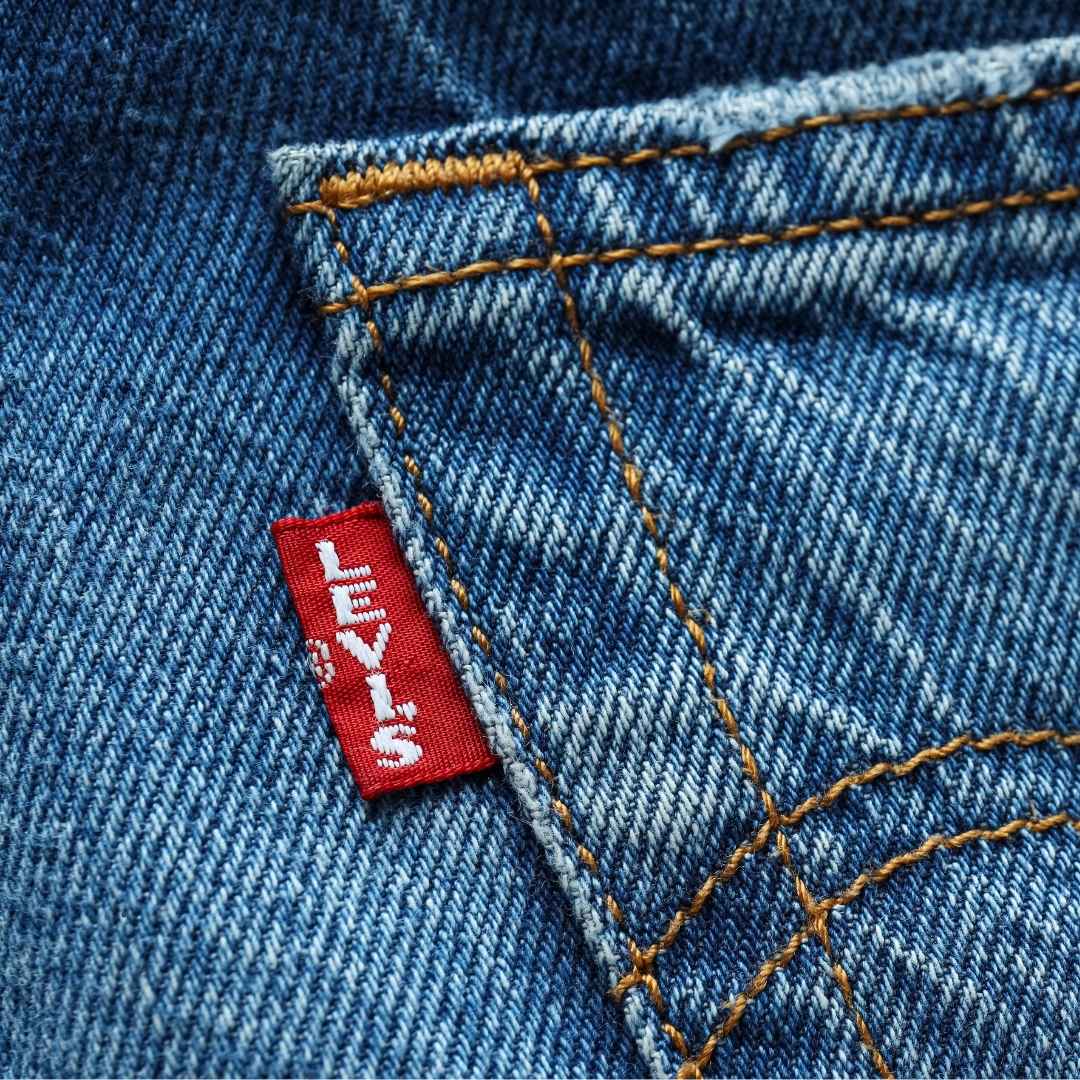 Aquests Levi's 501 clàssics estan rebaixats un 40 % i continuen sent els texans que mai fallen
