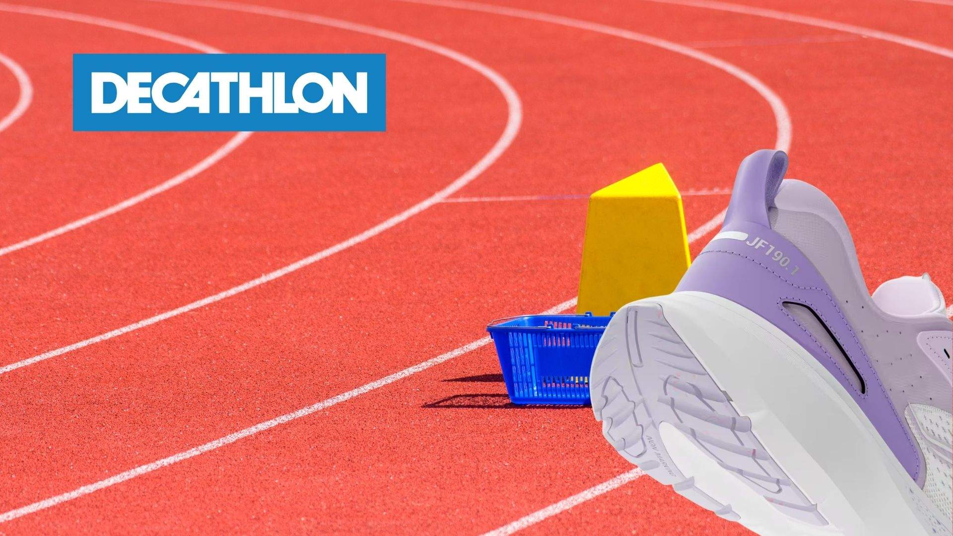 Te contamos por qué Decathlon está agotando estas zapatillas para andar de mujer