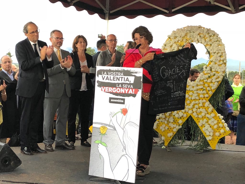 El sentit homenatge de presos i funcionaris de Lledoners a Forn pel 17-A