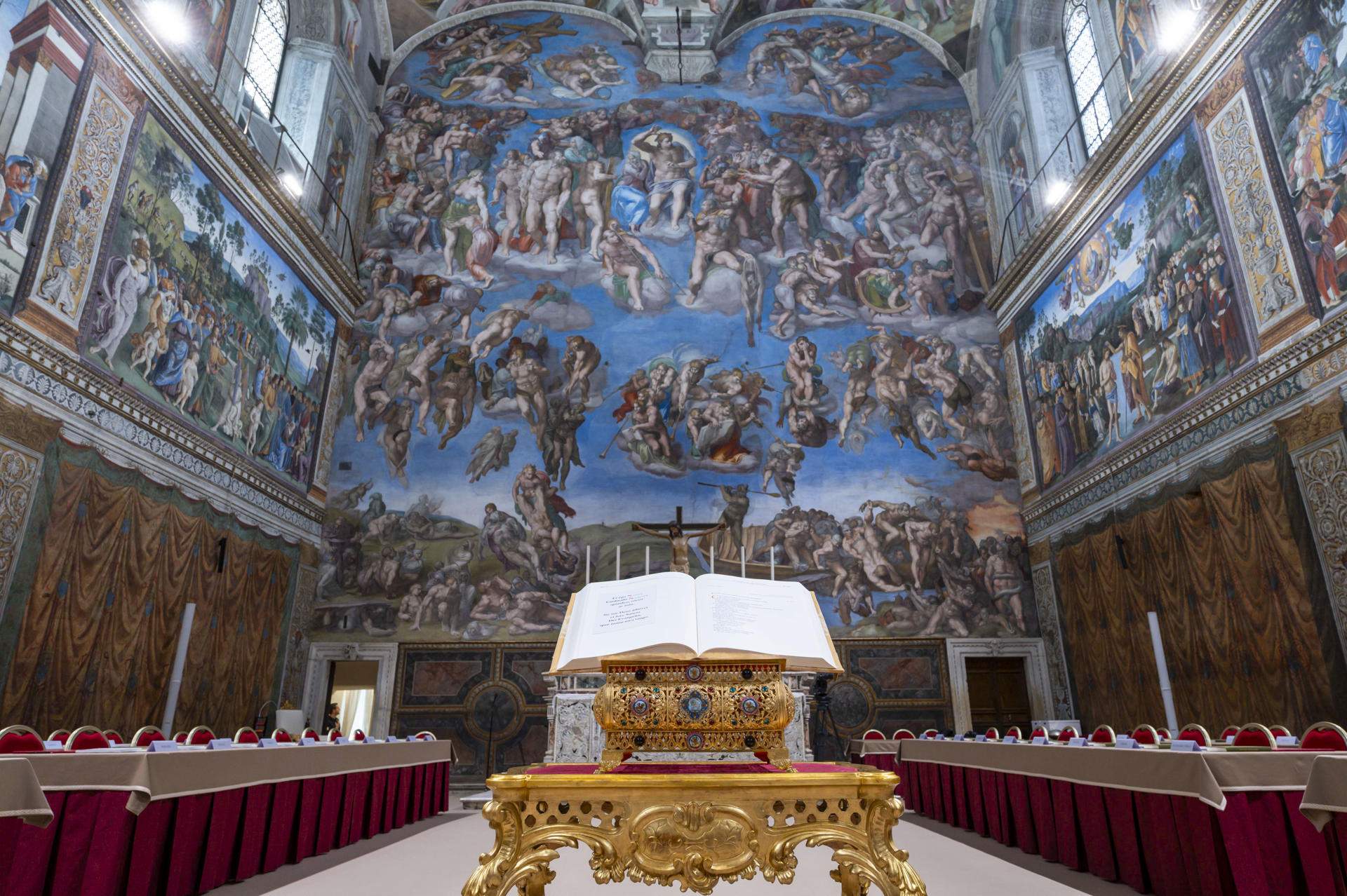 Empieza el cónclave más global, mediático e intrigante: ¿quién sucederá al papa Francisco?