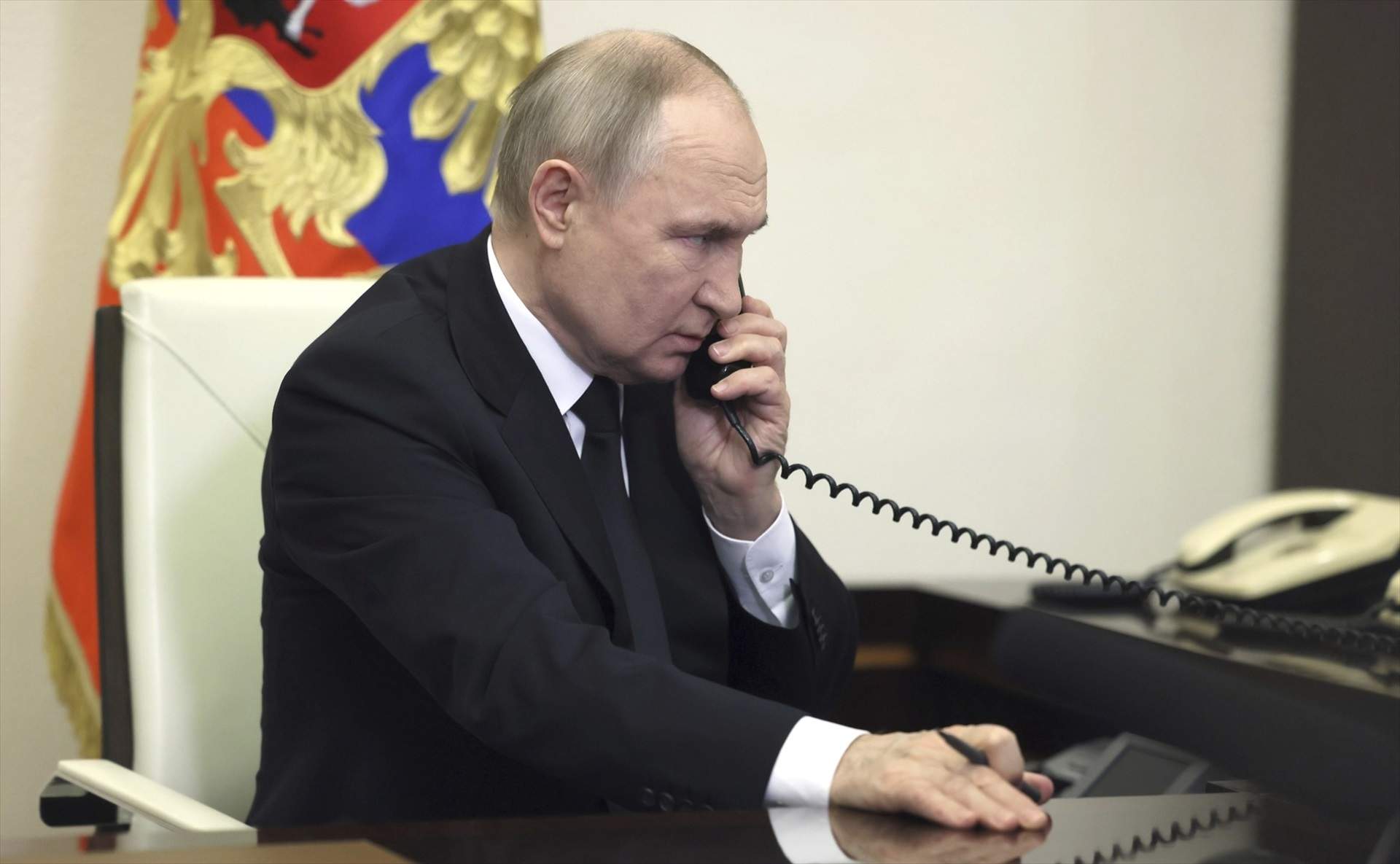 Un documental mostra l'apartament privat de Putin al Kremlin | VÍDEO