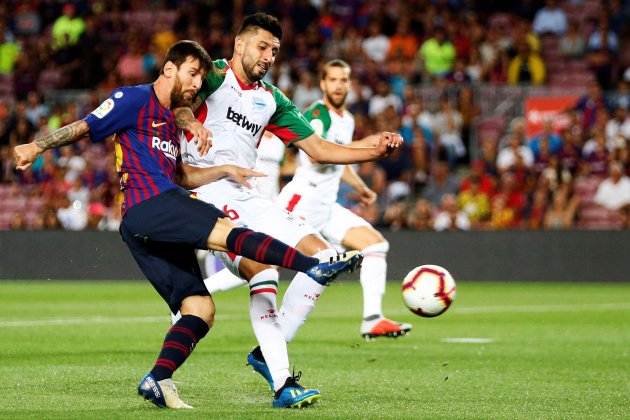 Messi Maripán Barça Alabès EFE