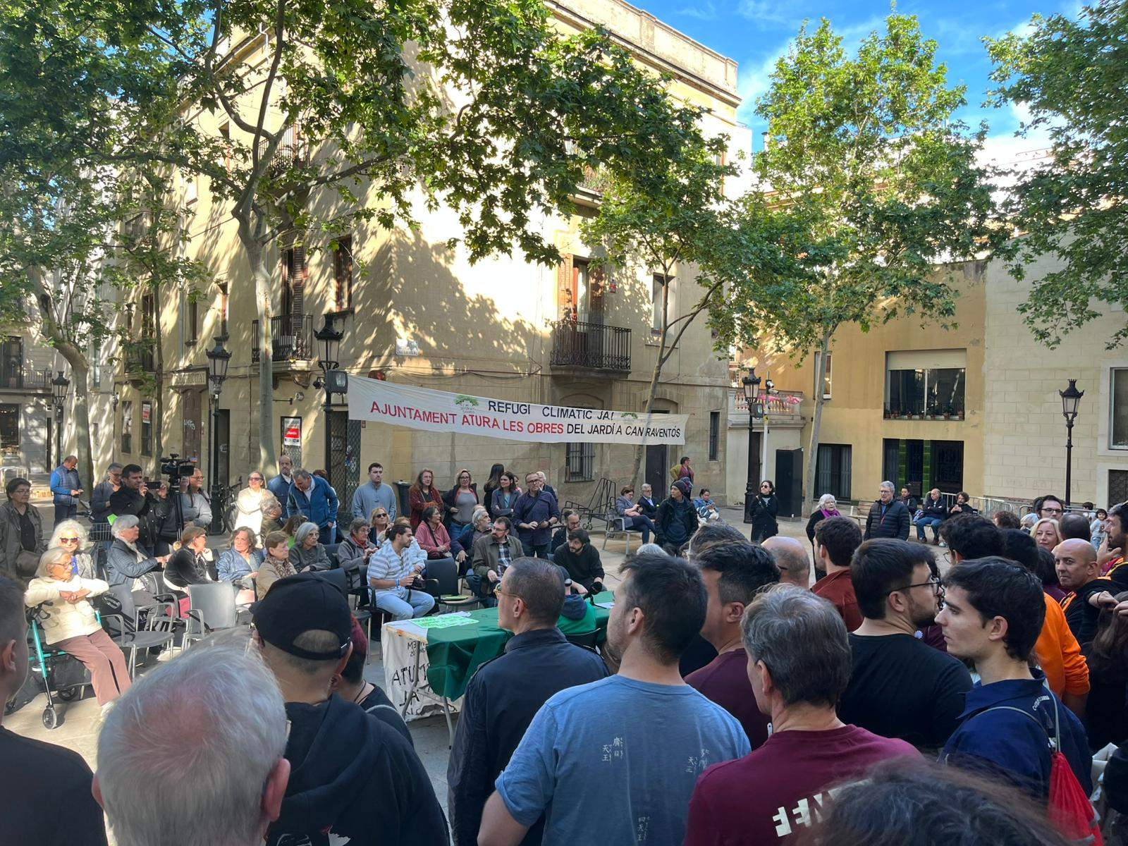 La partida sobre el futur de Can Raventós continua: veïns i entitats rebutgen els pisos de luxe