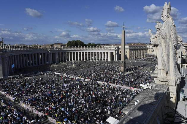 La plaça de Sant Pere del Vaticà / EFE La plaça de Sant Pere del Vaticà / EFE