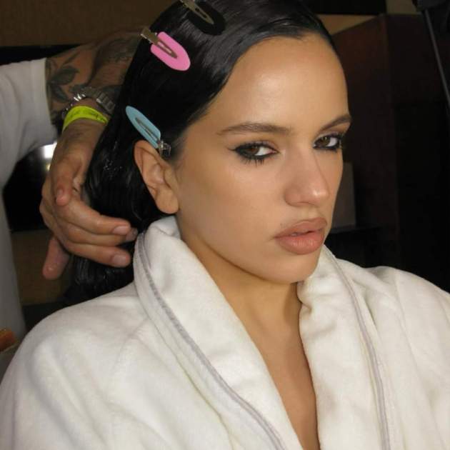 Rosalía met gala Instagram Rosalía met gala Instagram