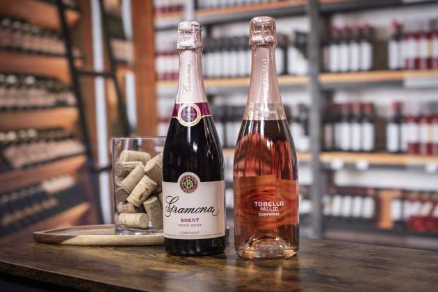 Vinos Laura Serrano Maridaje Salmó / Foto: Carlos Baglietto Vinos Laura Serrano Maridaje Salmó / Foto: Carlos Baglietto