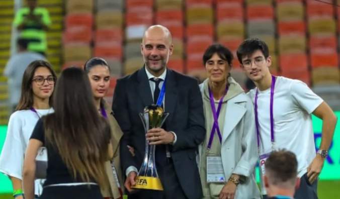 El matrimoni i els tres fills, Ig