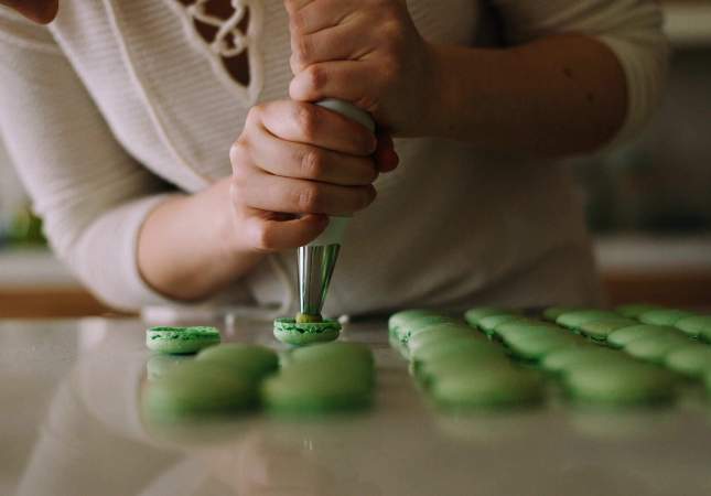 Pastelero autónomo. Unsplash