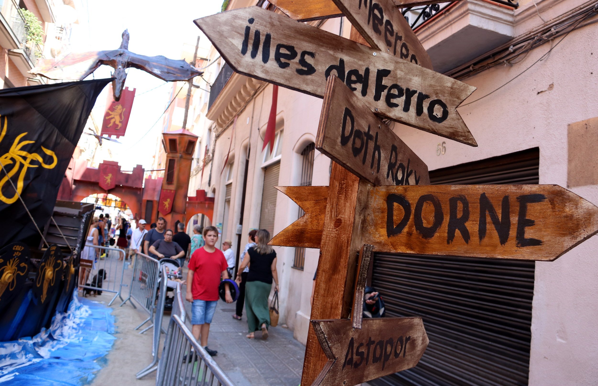 El carrer Galileu guanya el concurs de les Festes de Sants