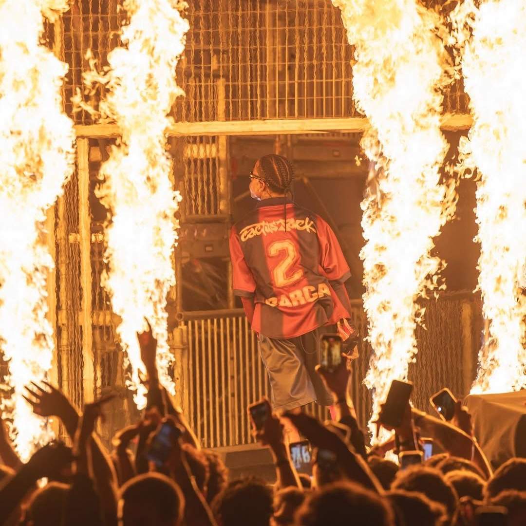Travis Scott embogeix Barcelona en la prèvia del Clàssic