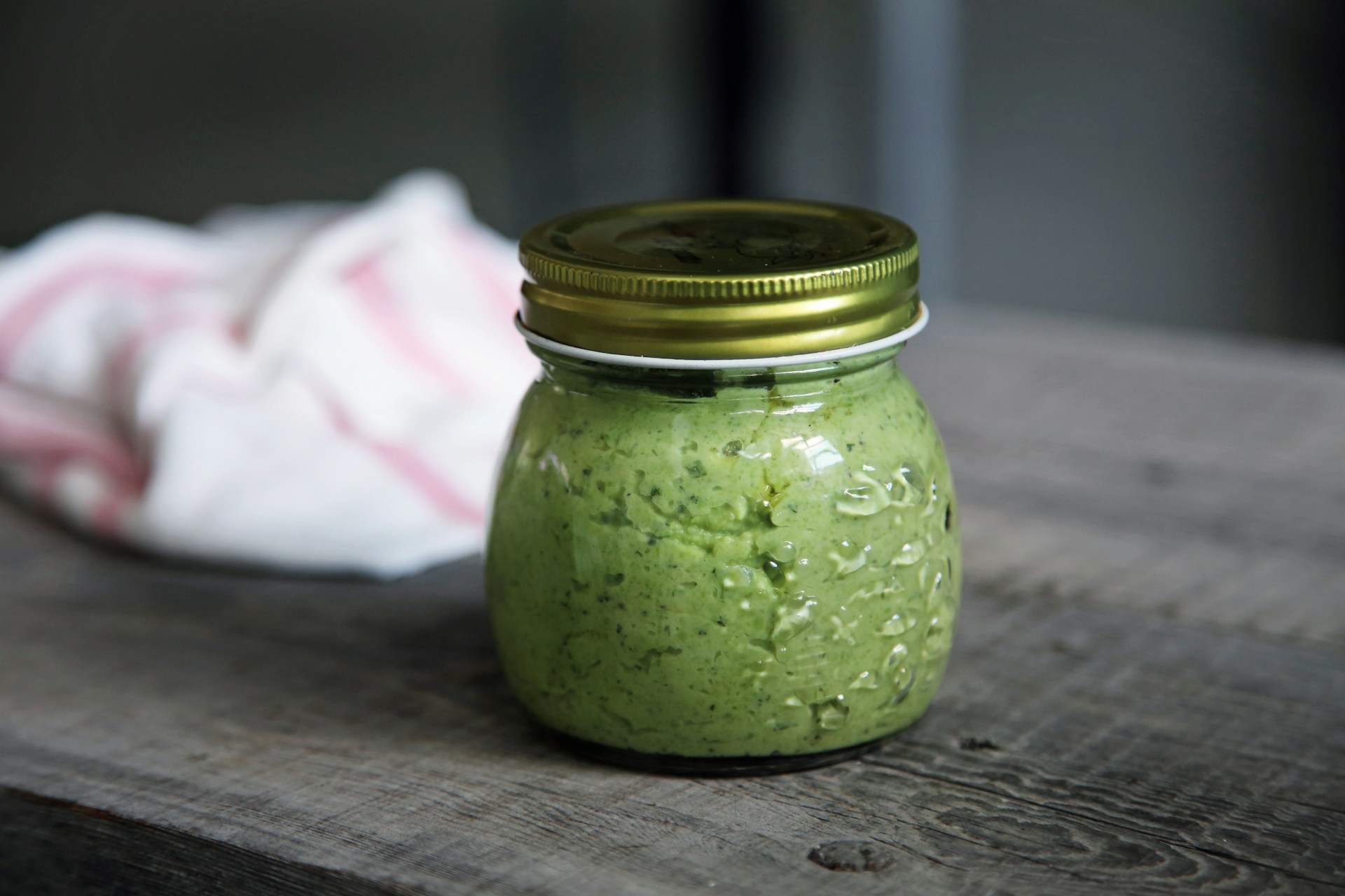 No solo para mojitos: 3 recetas con menta que refrescan y alimentan