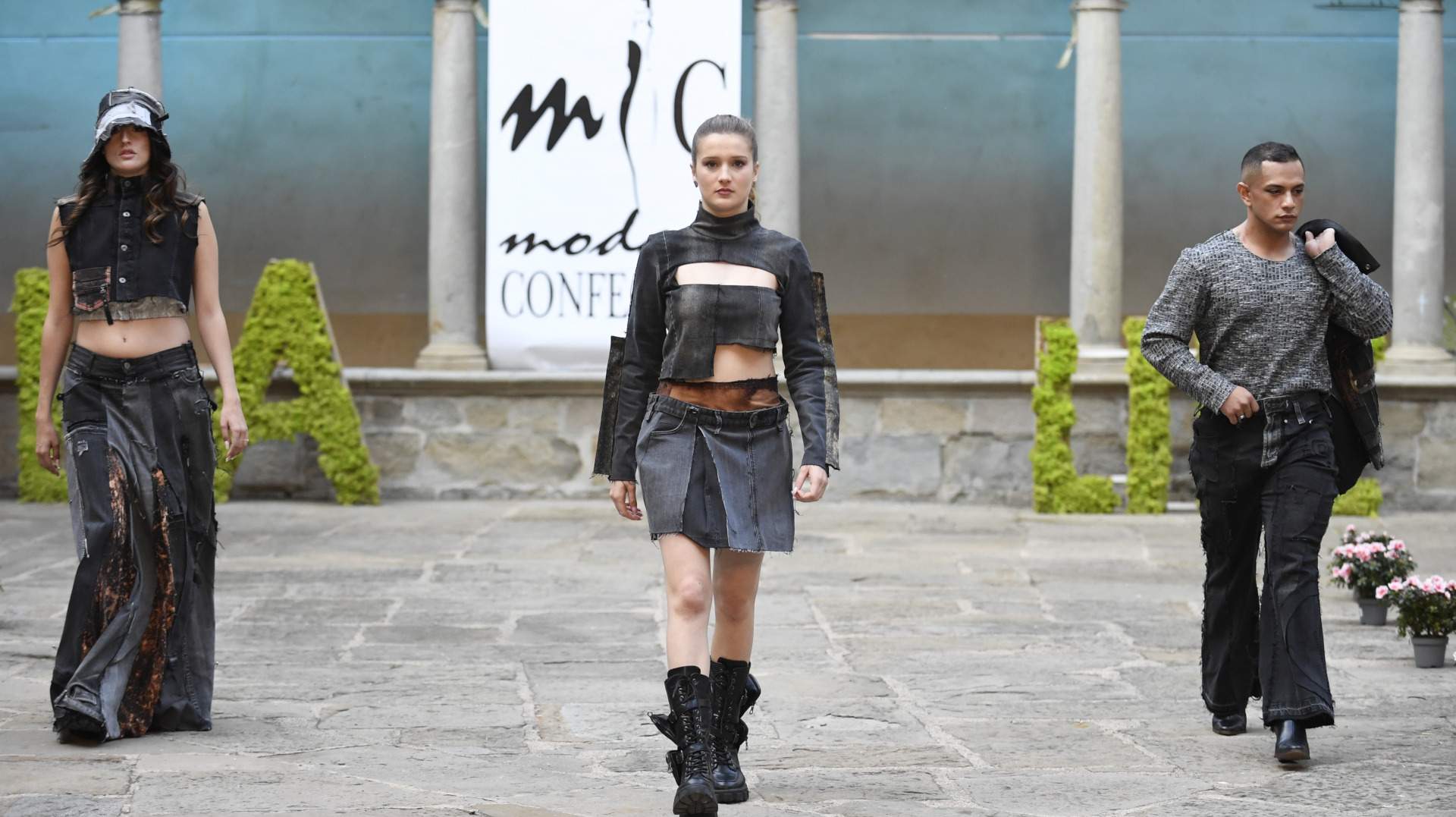 Desfilada de moda a Olot Desfilada de moda a Olot