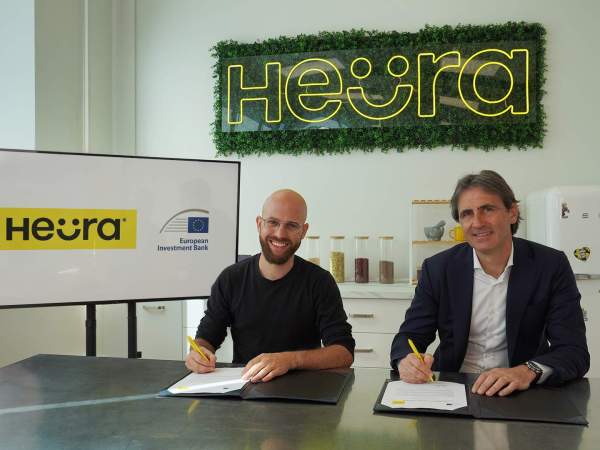 Marc Coloma (Hiedra) y Alessandro Izzo, director de Equity del BEI. Foto Hiedra Marc Coloma (Hiedra) y Alessandro Izzo, director de Equity del BEI. Foto Hiedra