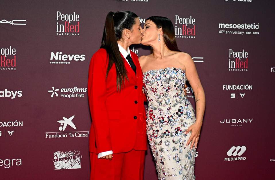 EuropaPress 6715829 influencers alba paul dulceida posan photocall gala solidaria people in red EuropaPress 6715829 influencers alba paul dulceida posan photocall gala solidaria people in red
