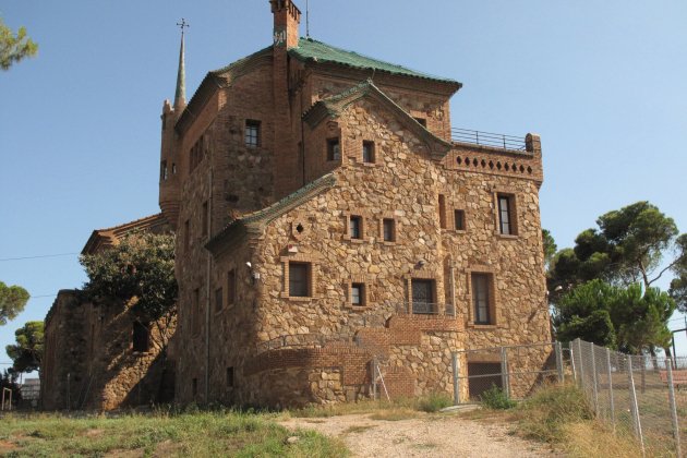 060 Casa del Maestro, Colonia Güell Enfo