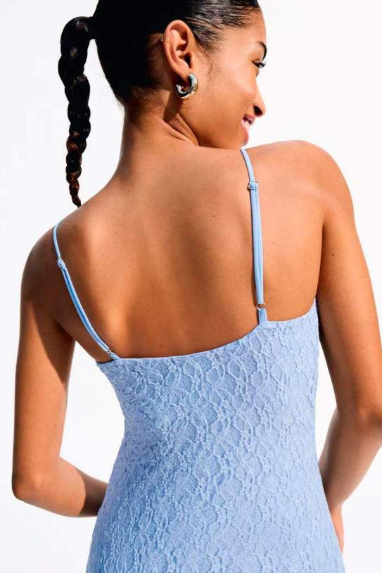 Vestit midi blonda encaixi Vestit midi blonda encaixi