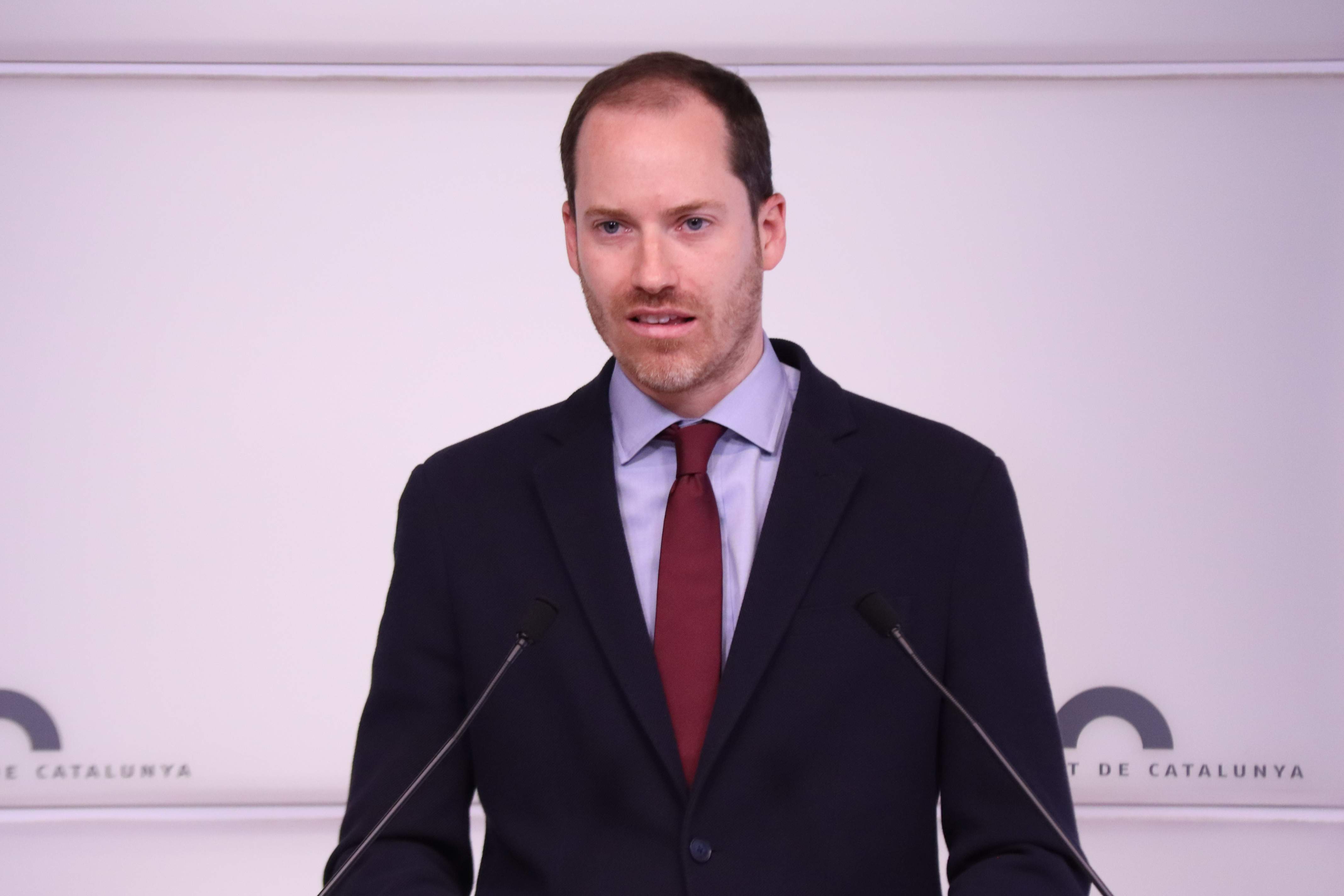 El PP acusa Illa de "dictadura lingüística" i Vox titlla el PSC de "separatista" pel pacte del català