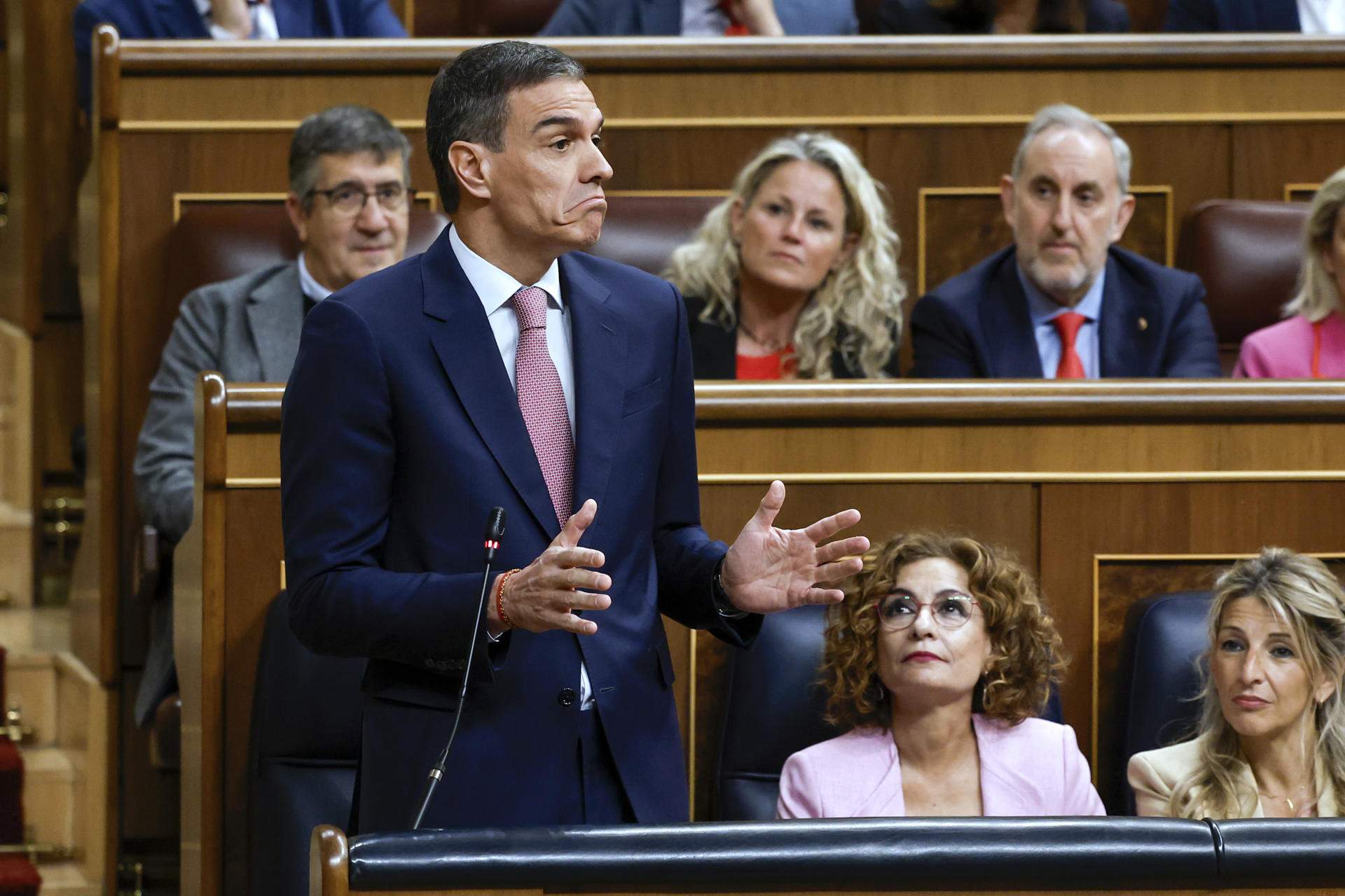 Sánchez enmarca en el "cotilleo" la filtración "delictiva" de sus whatsapps a Ábalos