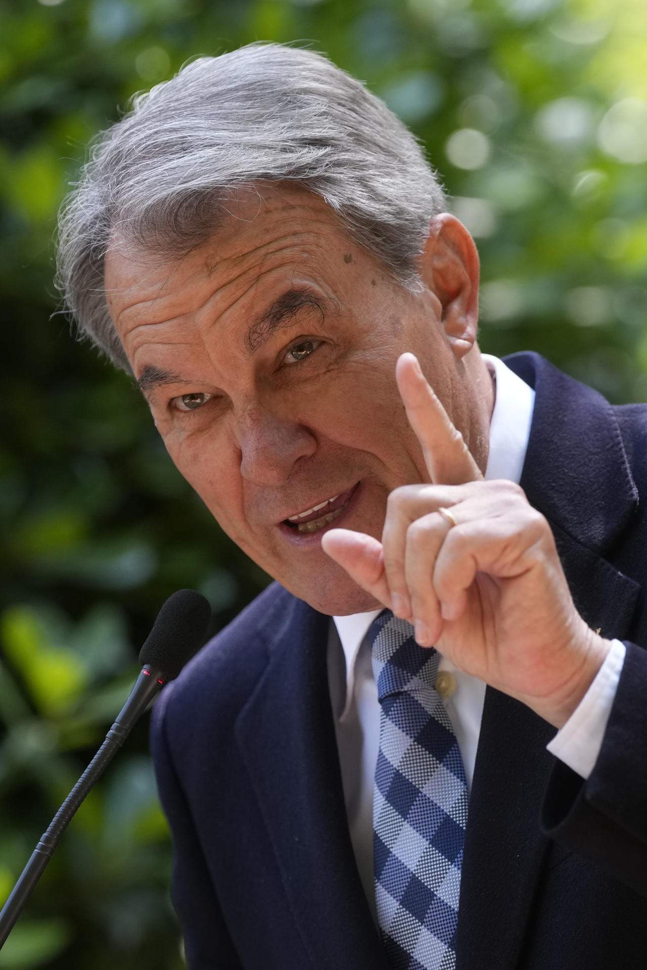 Mas presenta la querella contra la cúpula d'Interior i del PP i no descarta ampliar-la a Rajoy i Soraya