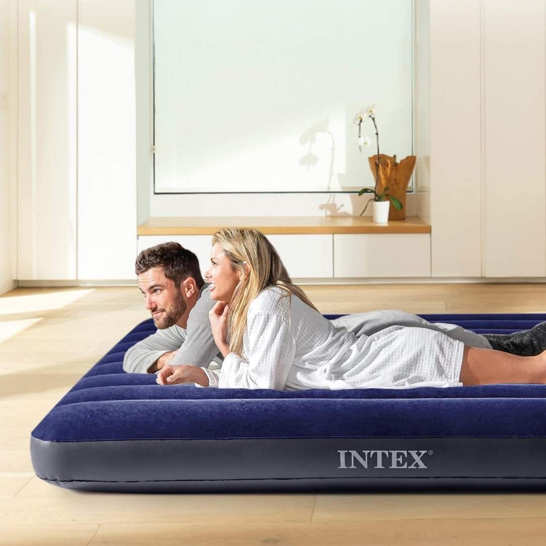 Acampada a la vista? Aquest matalàs Intex et salva l'esquena i ara té descompte