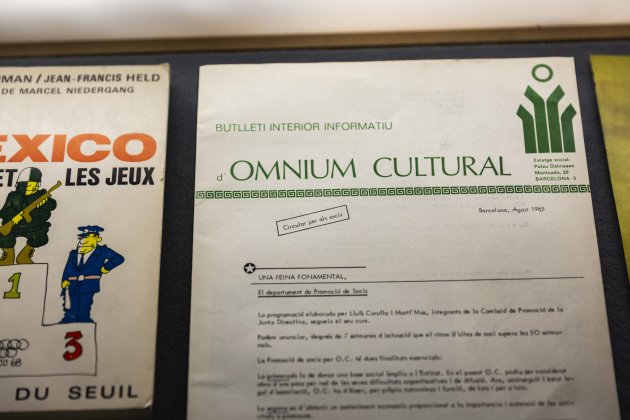 Exposicio 1968 qué verano el de aquel año biblioteca de Catalunya Omnium Cultural - Sergi Alcazar